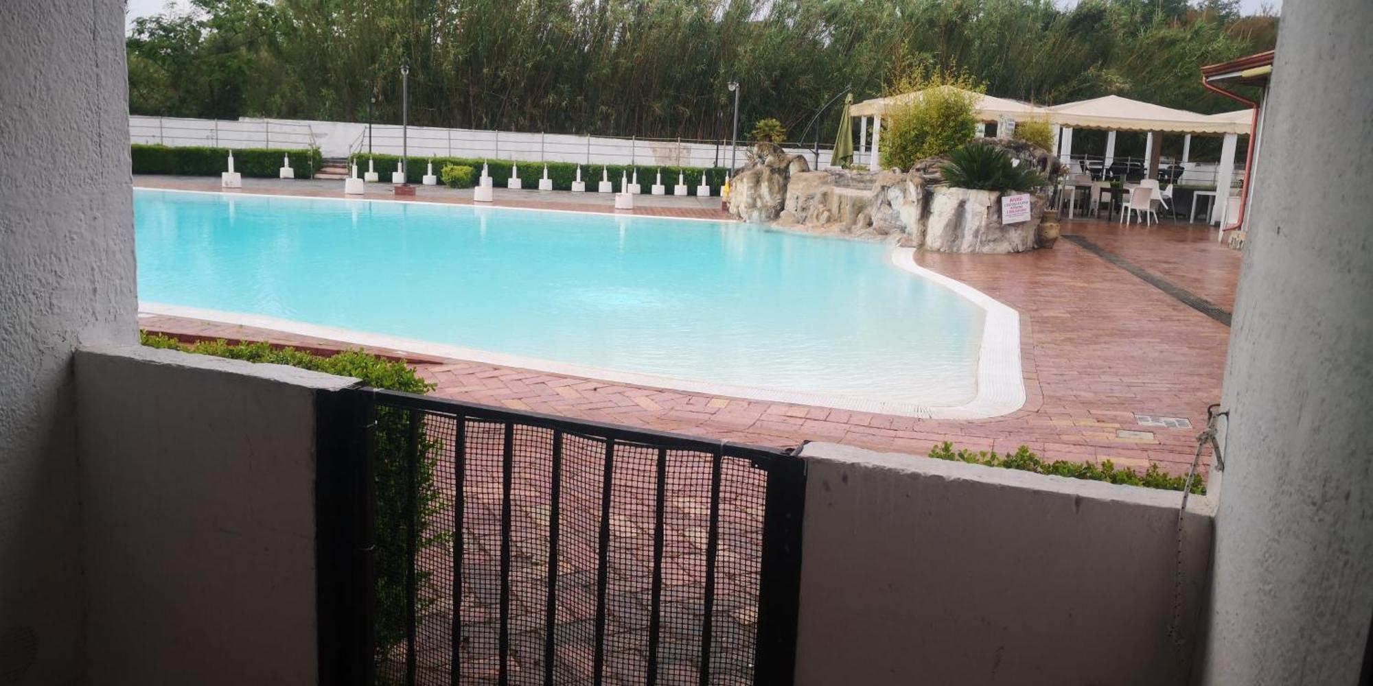 Residence Arco Delle Rose 阿格罗波利 外观 照片